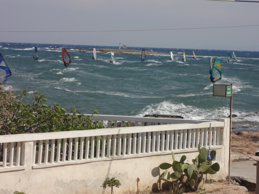 Surf House Villa อาร์เตมีดา ภายนอก รูปภาพ