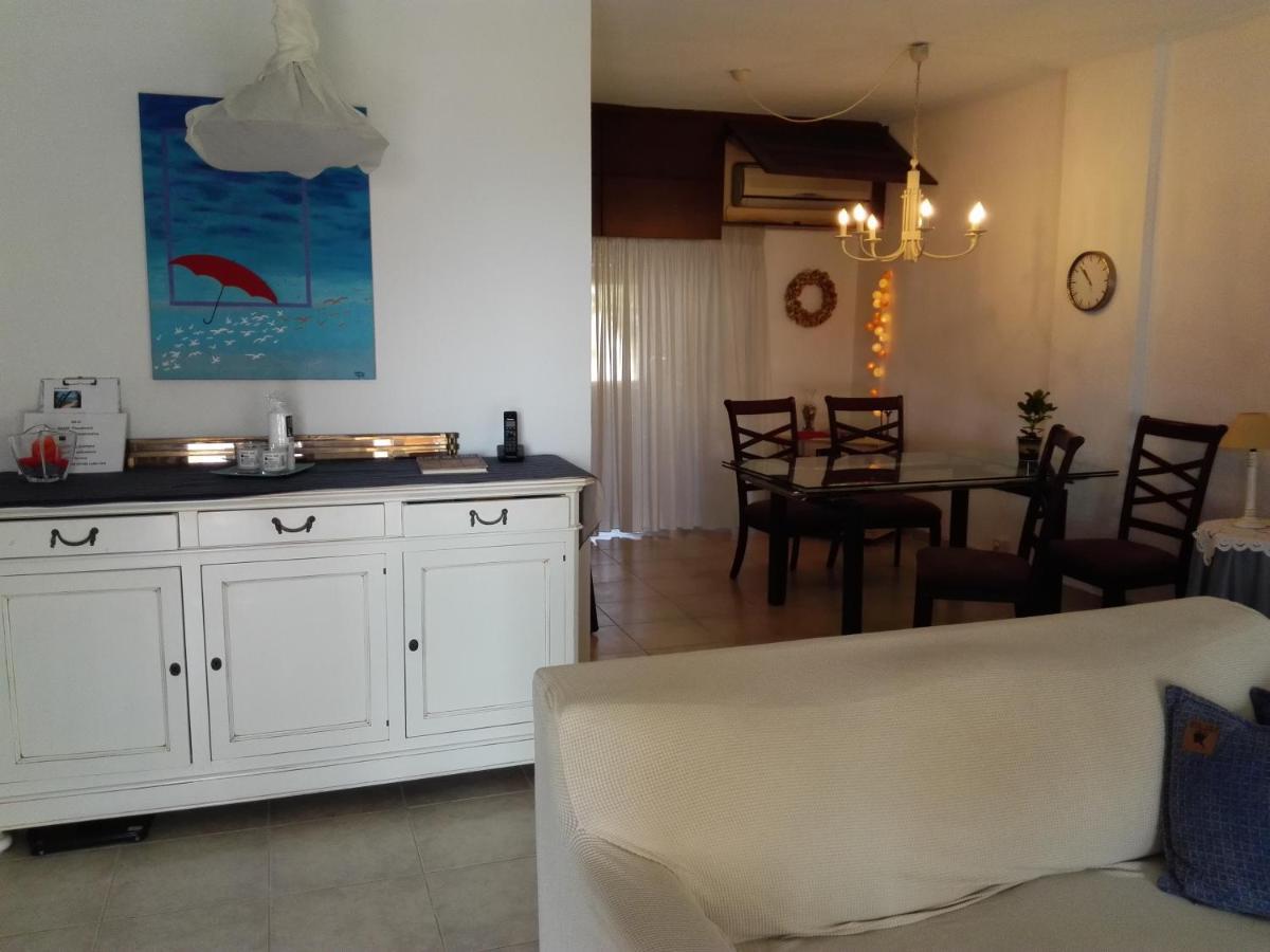 Surf House Villa อาร์เตมีดา ภายนอก รูปภาพ